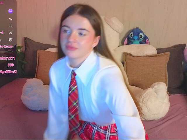 RosalineLov's BongaCams show and profile