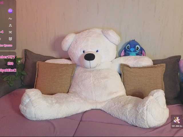 RosalineLov's BongaCams show and profile