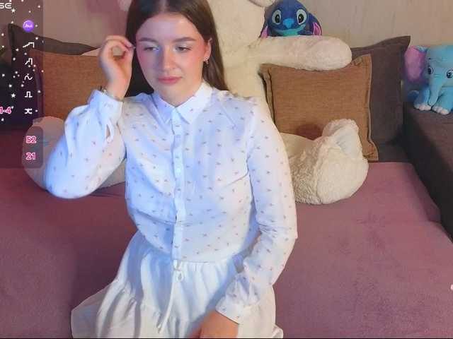 RosalineLov's BongaCams show and profile