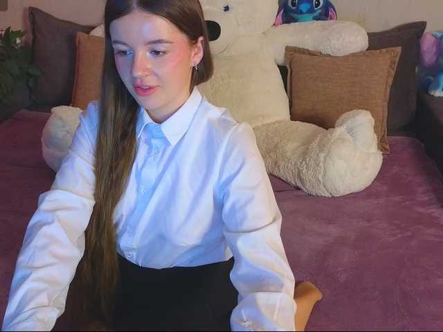 RosalineLov's BongaCams show and profile