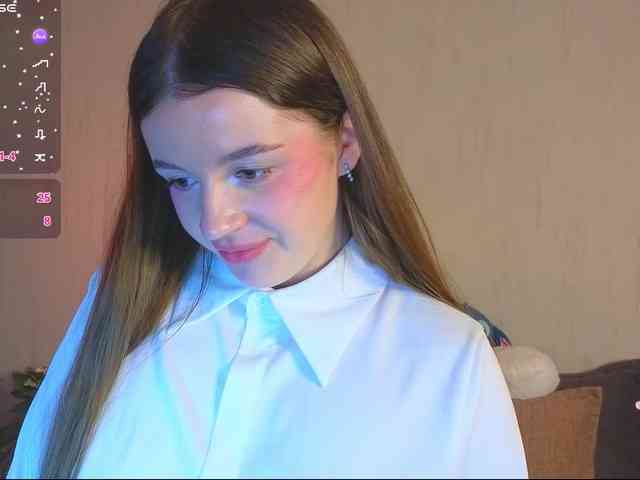 Rosalinelov Live Webcam on BongaCams