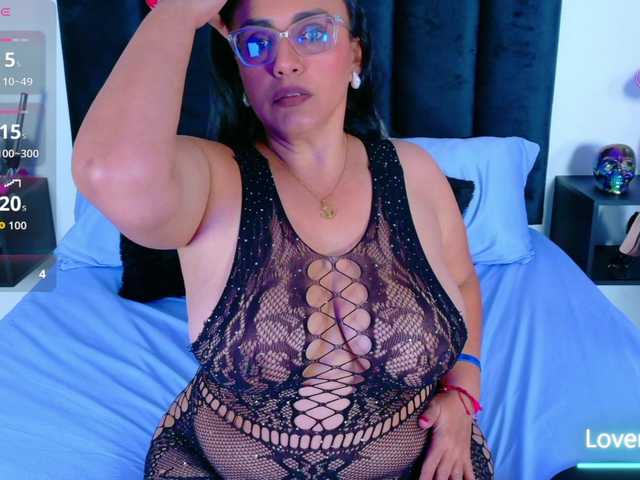 Scarlet-Ray's BongaCams show and profile