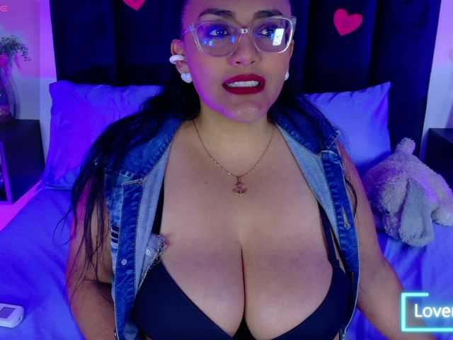 BongaCams Scarlet-Ray is Freechat Scarlet-Ray — I put on this beautiful lingerie for you, come and take it off #milf #hugeboobs #bignipple