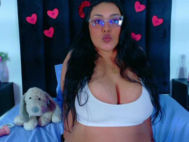 Scarlet-Ray — I put on this beautiful lingerie for you, come and take it off #milf #hugeboobs #bignipple