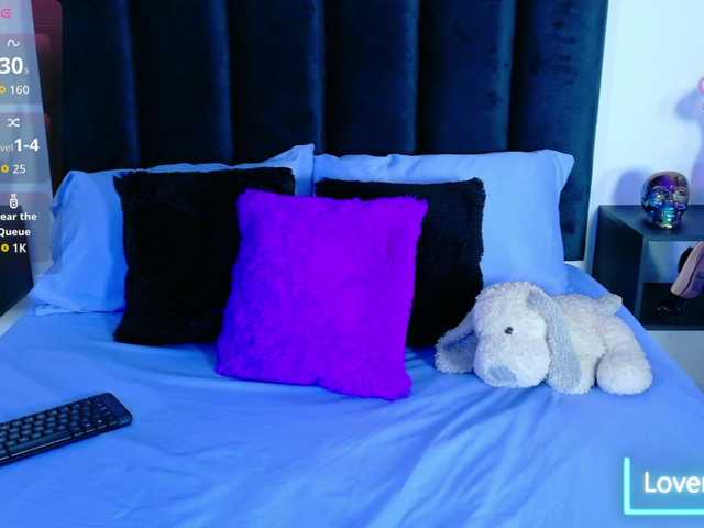 Scarlet-Ray's BongaCams show and profile