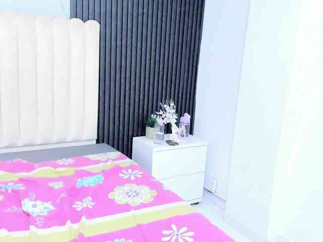 Sashaa-Hills webcam