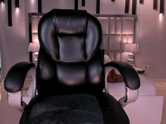 AgathaKondo1's BongaCams show and profile