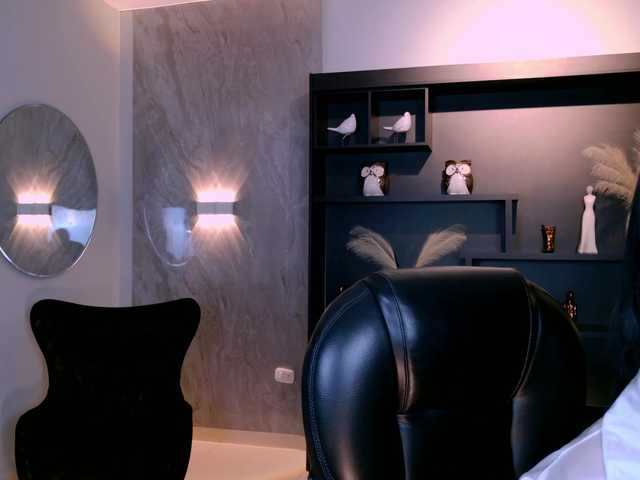 AgathaKondo1's BongaCams show and profile