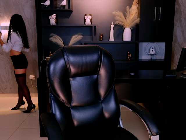 AgathaKondo1's BongaCams show and profile