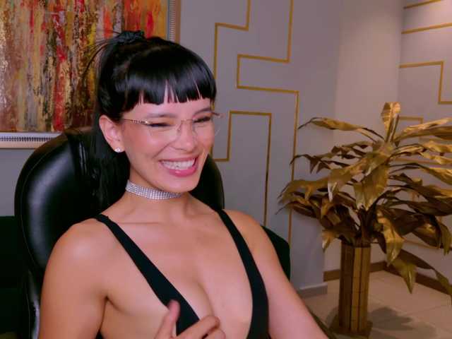 AgathaKondo1's BongaCams show and profile