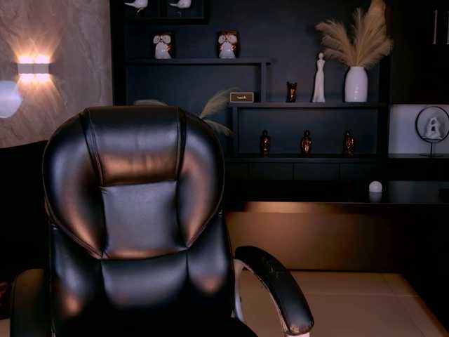 AgathaKondo1's BongaCams show and profile