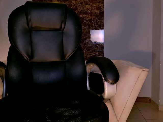 AgathaKondo1's BongaCams show and profile