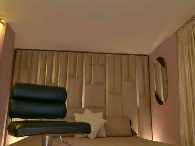 AgathaKondo1 webcam