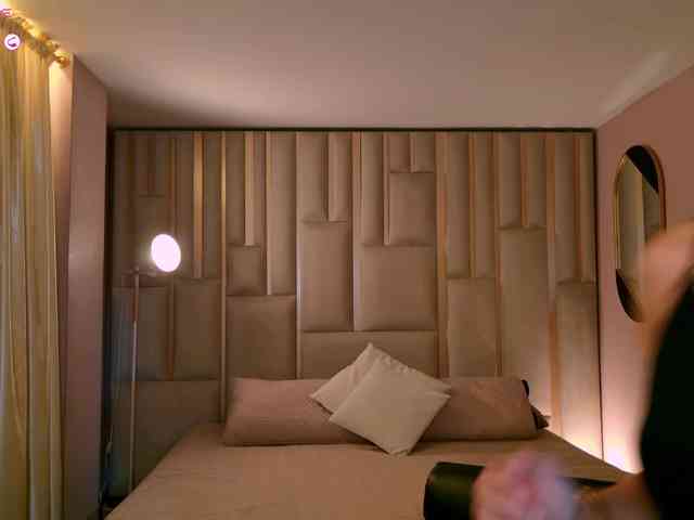 AgathaKondo1 webcam