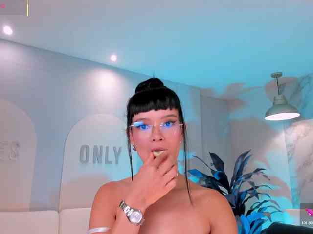 AgathaKondo1 webcam