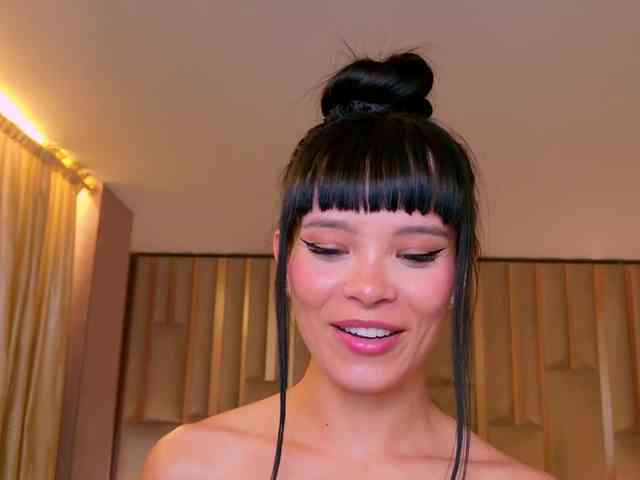 AgathaKondo1 webcam