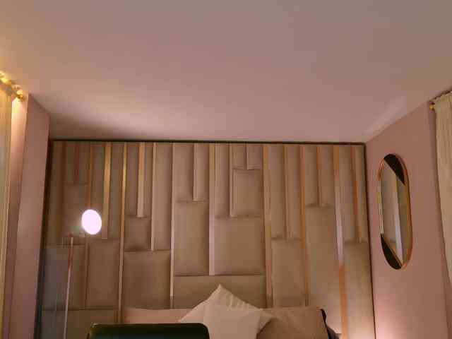 AgathaKondo1 webcam