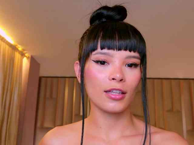 AgathaKondo1 webcam