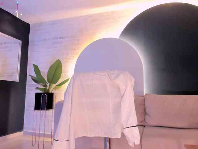 AgathaKondo1 webcam