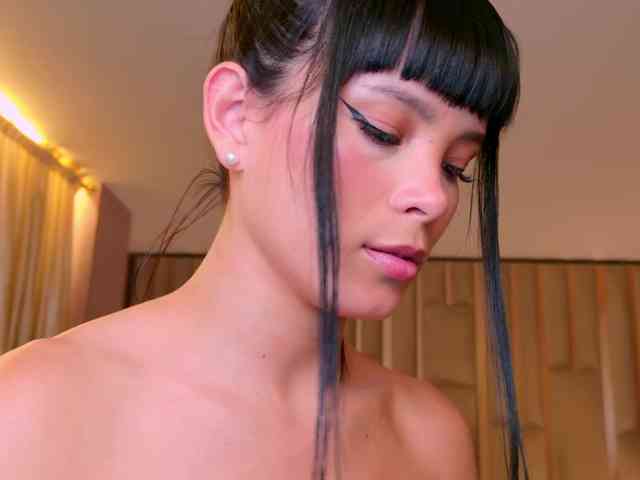 AgathaKondo1 webcam