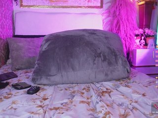 AliciaKennet Porn Show