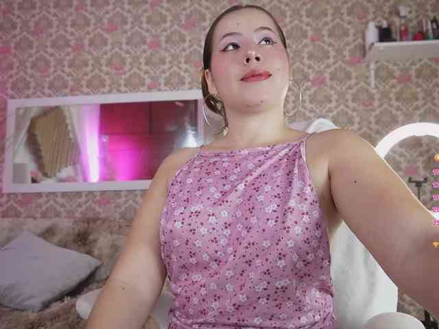 AliciaKennet webcam