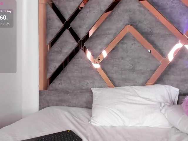 Cherrylee webcam bongacams model stream image