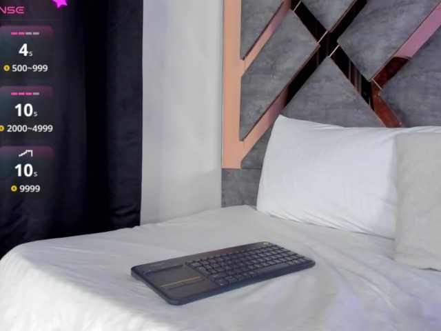 Cherrylee webcam bongacams model stream image