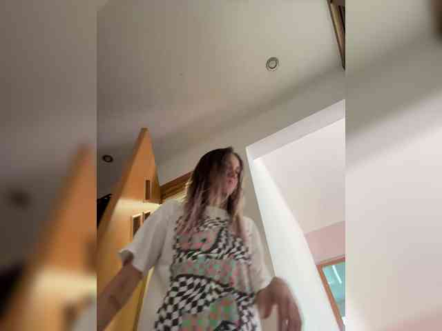 AdelinaKiskina webcam