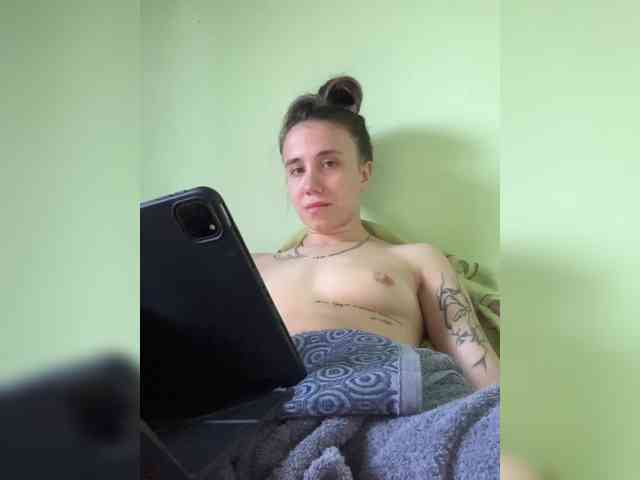 AdelinaKiskina webcam