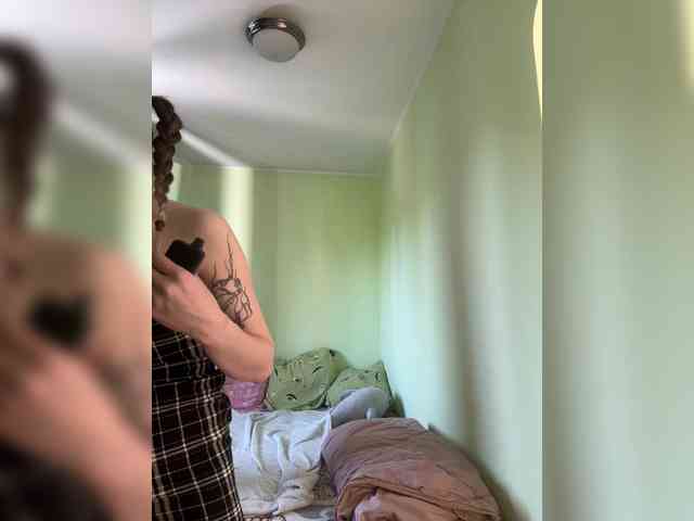 AdelinaKiskina webcam