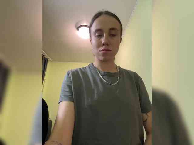 AdelinaKiskina webcam