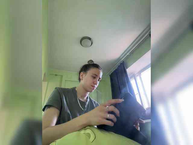 AdelinaKiskina webcam