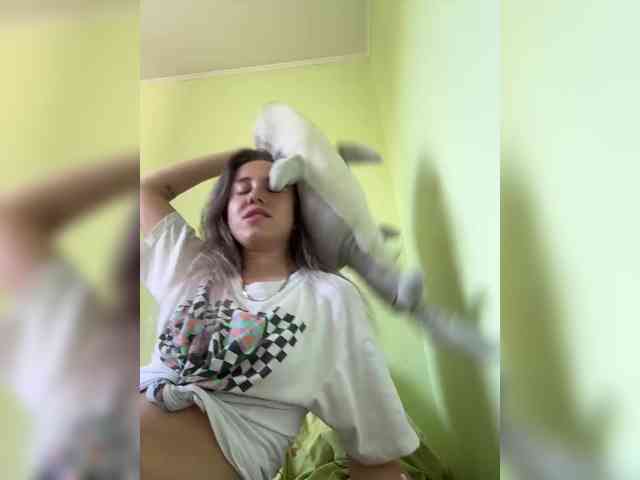 AdelinaKiskina webcam