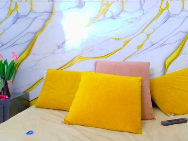 AmbarSmit's BongaCams show and profile