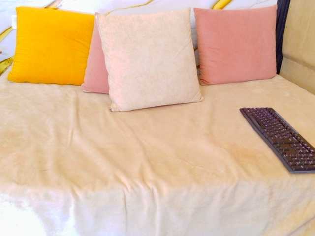 AmbarSmit's BongaCams show and profile