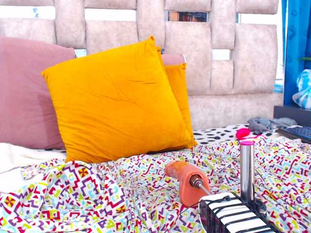 AmbarSmit's BongaCams show and profile