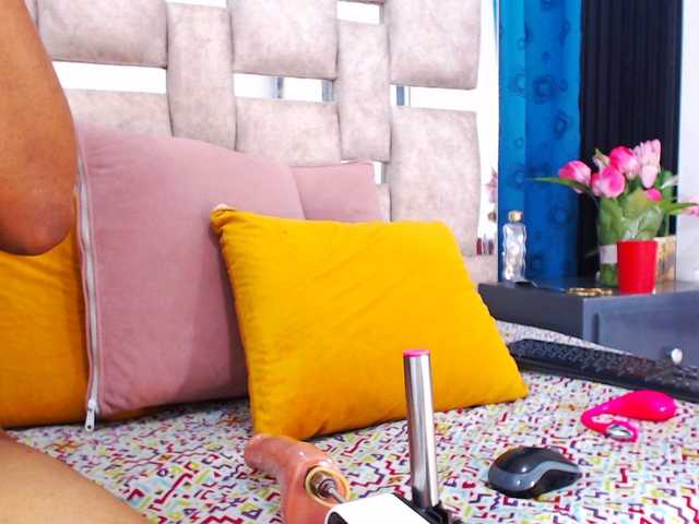 AmbarSmit's BongaCams show and profile