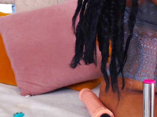 AmbarSmit's BongaCams show and profile