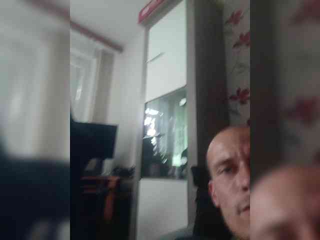 Ondrej8 Live Webcam on BongaCams