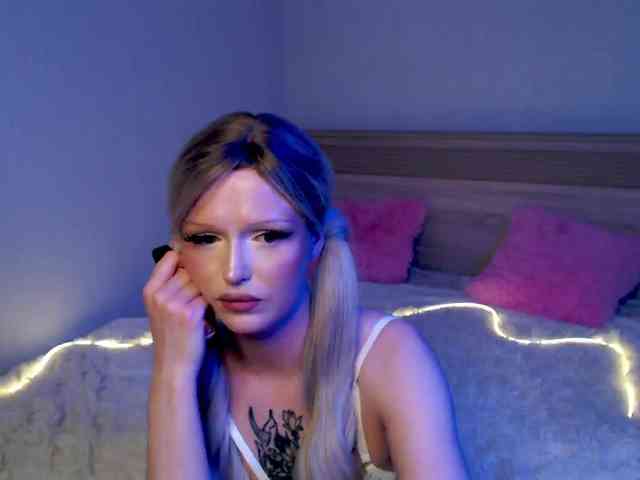 MiaLali webcam