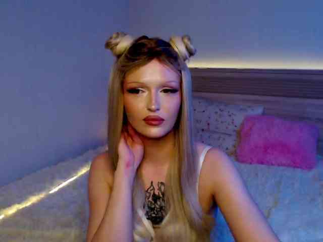MiaLali webcam