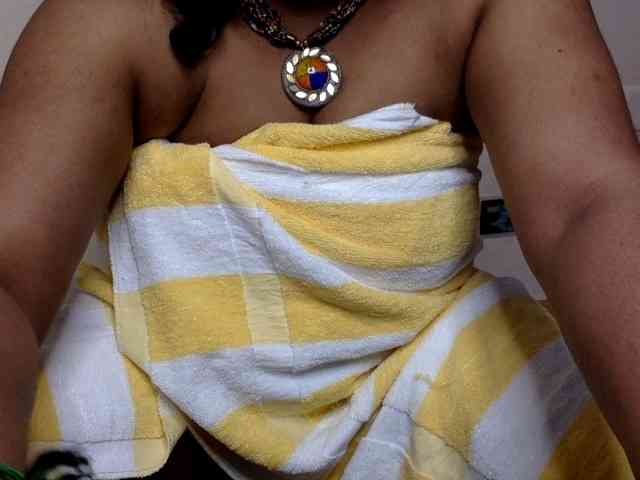 sexyshadyy webcam