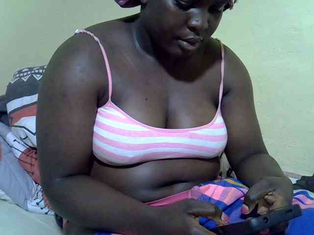 Ebonykimberlyne2 webcam