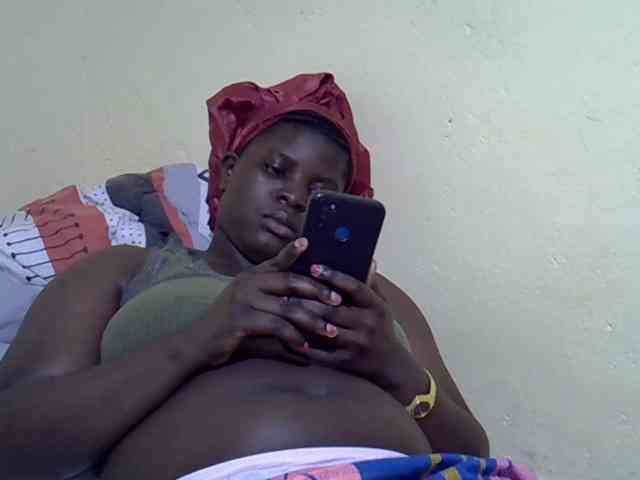 Ebonykimberlyne2 webcam
