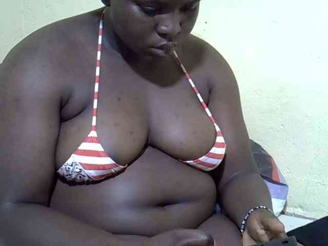 Ebonykimberlyne2 webcam
