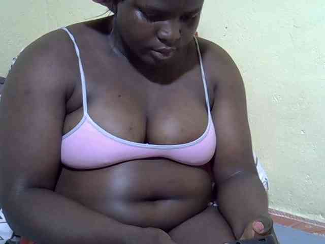 Ebonykimberlyne2 webcam