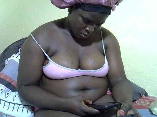 Ebonykimberlyne2 webcam