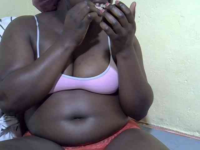 Ebonykimberlyne2 webcam