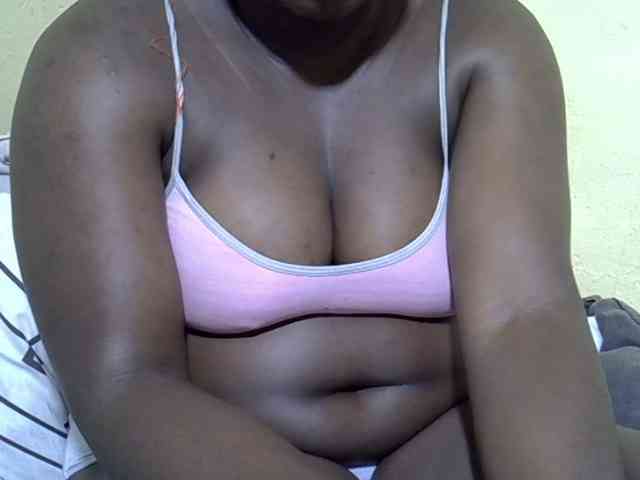 Ebonykimberlyne2 webcam
